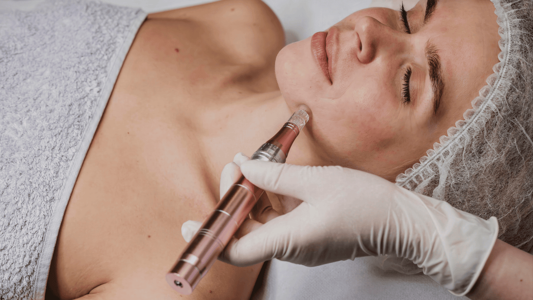 Microneedling hemma med dermapen – säker behandling steg för steg