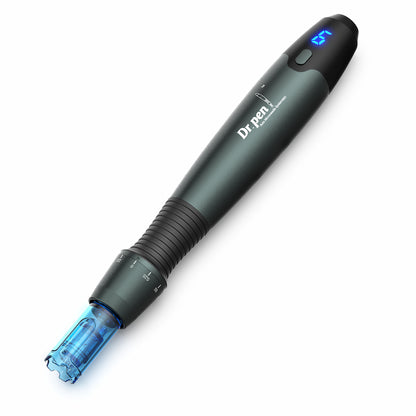 Dr. Pen A20 microneedling-caneta com cabeça de agulha azul, display digital e profundidade de agulha ajustável para rejuvenescimento avançado da pele e estimulação de colágeno.