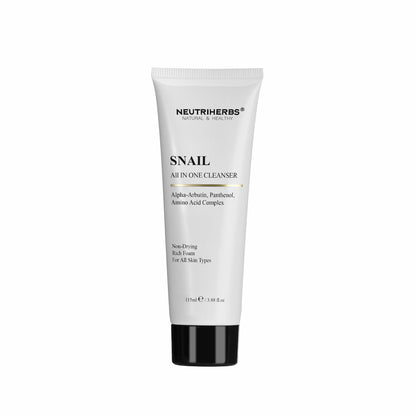 Neutriherbs Snail All In One Cleanser 115 ml – limpeza facial suave com extrato de caracol, alfa-arbutina e pantenol para todos os tipos de pele.