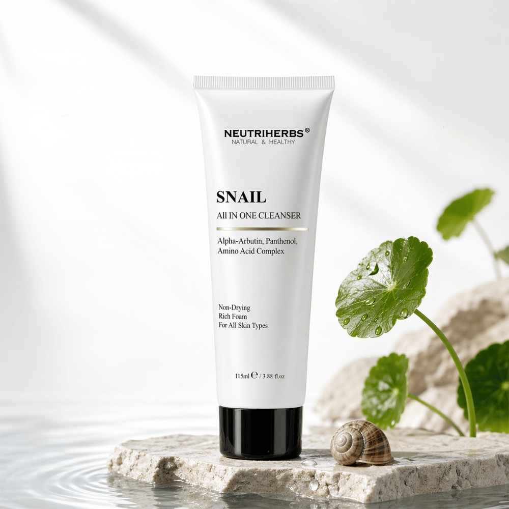 Neutriherbs Snail All In One Cleanser limpeza facial com baba de caracol, Alpha-Arbutin e Pantenol. Limpeza suave que remove sujidade e maquilhagem, hidrata a pele e é adequada para todos os tipos de pele.